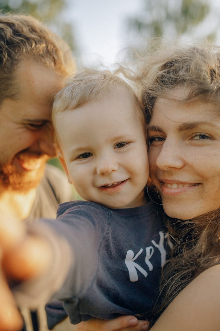 Couple parents, soins enfants, consultation de puéricultrice, coaching parental , soutien à la parentalité, apprendre à masser son bébé, Grenoble et Grésivaudan